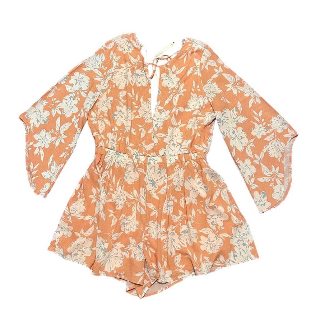 Blush BJ Boho Trendy Romper Peach Floral Shorts, Size 1XL or 16, NWOT